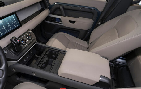 Land Rover Defender II, 2020 год, 5 950 000 рублей, 18 фотография