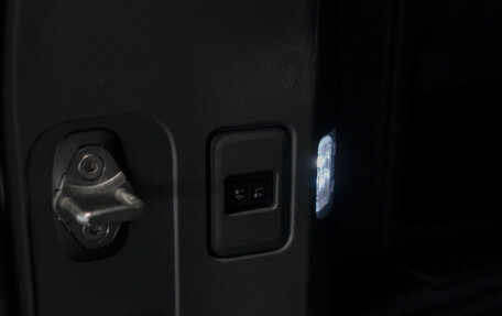 Land Rover Defender II, 2020 год, 5 950 000 рублей, 29 фотография