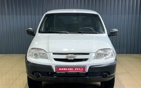 Chevrolet Niva I рестайлинг, 2019 год, 749 900 рублей, 3 фотография