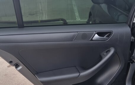 Volkswagen Jetta VI, 2013 год, 1 070 000 рублей, 10 фотография