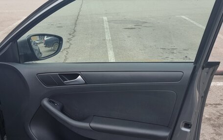 Volkswagen Jetta VI, 2013 год, 1 070 000 рублей, 13 фотография