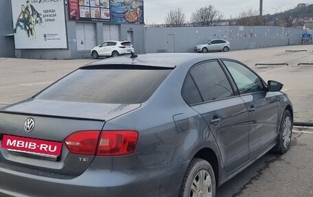 Volkswagen Jetta VI, 2013 год, 1 070 000 рублей, 4 фотография