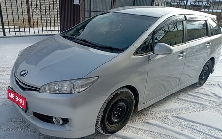 Toyota Wish II, 2017 год, 1 560 000 рублей, 2 фотография