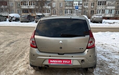 Renault Sandero I, 2010 год, 685 000 рублей, 4 фотография