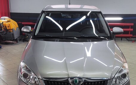 Skoda Fabia II, 2011 год, 850 000 рублей, 2 фотография