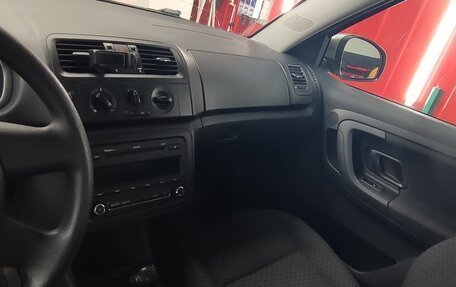 Skoda Fabia II, 2011 год, 850 000 рублей, 13 фотография