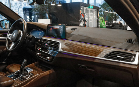 BMW 5 серия, 2019 год, 4 490 000 рублей, 7 фотография