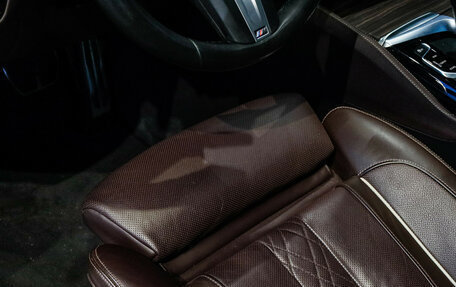 BMW 5 серия, 2019 год, 4 490 000 рублей, 17 фотография