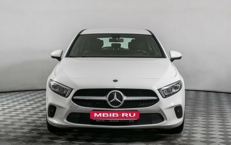 Mercedes-Benz A-Класс, 2018 год, 2 870 000 рублей, 2 фотография