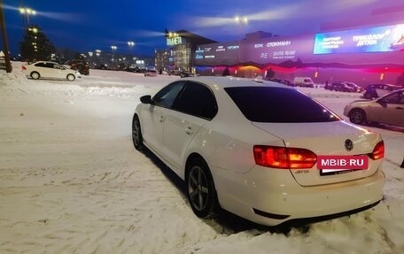Volkswagen Jetta VI, 2012 год, 780 000 рублей, 6 фотография