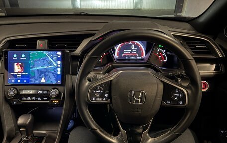 Honda Civic IX, 2021 год, 2 300 000 рублей, 7 фотография