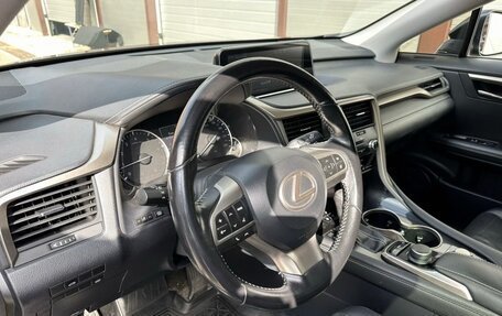 Lexus RX IV рестайлинг, 2017 год, 3 770 000 рублей, 10 фотография