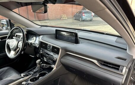 Lexus RX IV рестайлинг, 2017 год, 3 770 000 рублей, 14 фотография