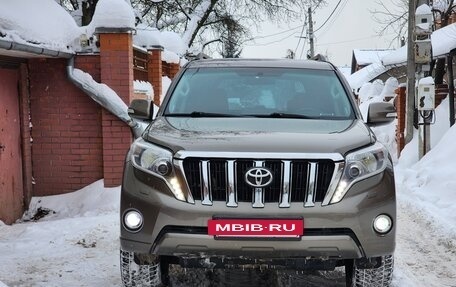Toyota Land Cruiser Prado 150 рестайлинг 2, 2015 год, 3 390 000 рублей, 7 фотография