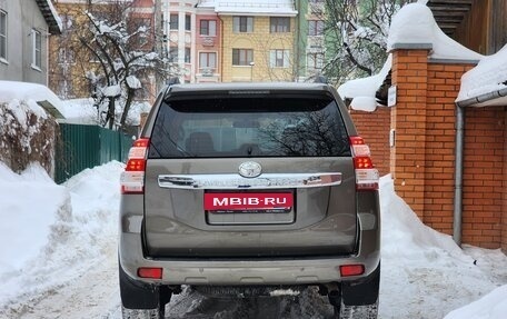 Toyota Land Cruiser Prado 150 рестайлинг 2, 2015 год, 3 390 000 рублей, 11 фотография