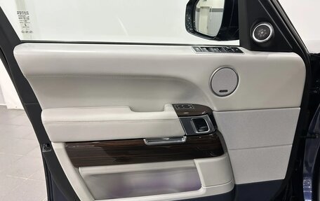 Land Rover Range Rover IV рестайлинг, 2015 год, 2 990 000 рублей, 7 фотография