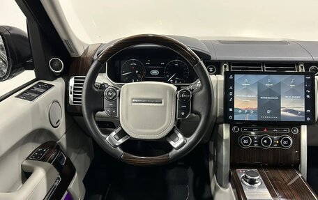 Land Rover Range Rover IV рестайлинг, 2015 год, 2 990 000 рублей, 12 фотография