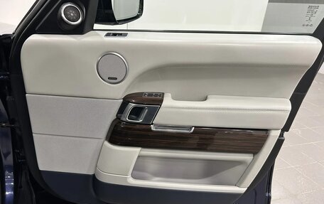 Land Rover Range Rover IV рестайлинг, 2015 год, 2 990 000 рублей, 30 фотография