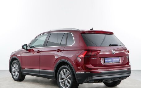 Volkswagen Tiguan II, 2017 год, 2 531 444 рублей, 2 фотография