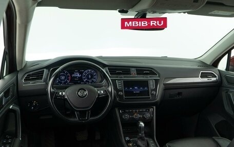 Volkswagen Tiguan II, 2017 год, 2 531 444 рублей, 6 фотография