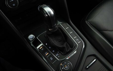 Volkswagen Tiguan II, 2017 год, 2 531 444 рублей, 19 фотография