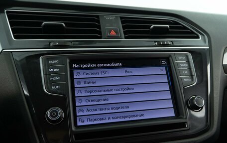 Volkswagen Tiguan II, 2017 год, 2 531 444 рублей, 23 фотография