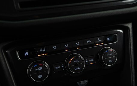 Volkswagen Tiguan II, 2017 год, 2 531 444 рублей, 16 фотография