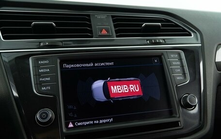 Volkswagen Tiguan II, 2017 год, 2 531 444 рублей, 22 фотография