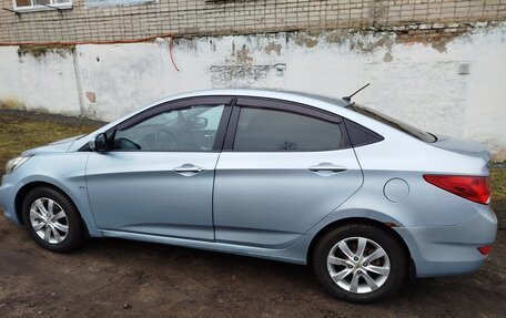 Hyundai Solaris II рестайлинг, 2012 год, 720 000 рублей, 4 фотография