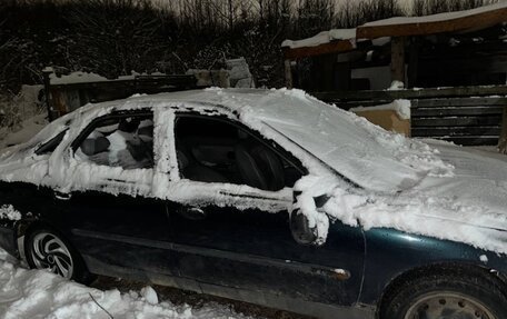 Renault Laguna II, 2000 год, 17 000 рублей, 2 фотография