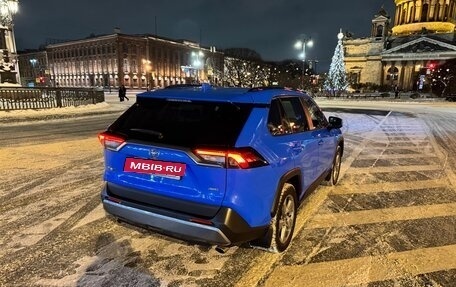 Toyota RAV4, 2019 год, 3 100 000 рублей, 4 фотография
