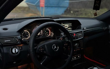 Mercedes-Benz E-Класс, 2009 год, 1 599 999 рублей, 3 фотография