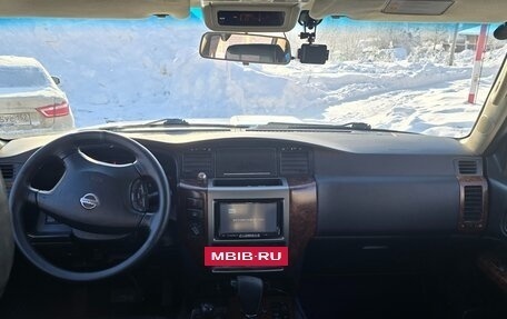 Nissan Patrol, 2005 год, 1 450 000 рублей, 21 фотография