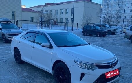 Toyota Camry, 2016 год, 2 700 000 рублей, 2 фотография