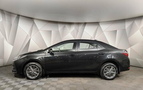 Toyota Corolla, 2018 год, 1 793 000 рублей, 5 фотография