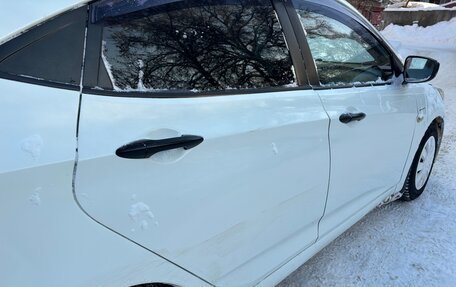 Hyundai Solaris II рестайлинг, 2015 год, 600 000 рублей, 6 фотография