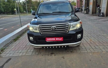 Toyota Land Cruiser 200, 2012 год, 3 700 000 рублей, 1 фотография