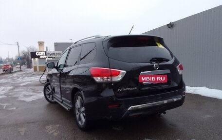 Nissan Pathfinder, 2015 год, 1 800 000 рублей, 4 фотография