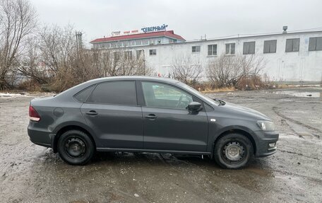 Volkswagen Polo VI (EU Market), 2015 год, 420 000 рублей, 2 фотография