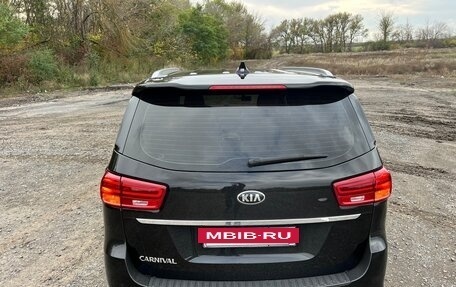 KIA Carnival III, 2020 год, 3 300 000 рублей, 6 фотография