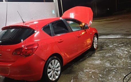 Opel Astra J, 2011 год, 650 000 рублей, 6 фотография