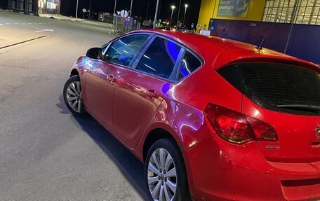 Opel Astra J, 2011 год, 650 000 рублей, 12 фотография