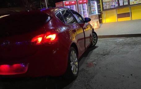 Opel Astra J, 2011 год, 650 000 рублей, 18 фотография