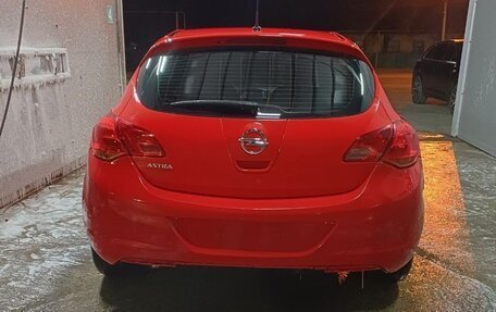 Opel Astra J, 2011 год, 650 000 рублей, 8 фотография