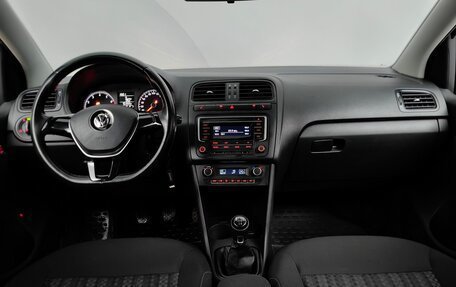 Volkswagen Polo VI (EU Market), 2017 год, 1 221 000 рублей, 12 фотография