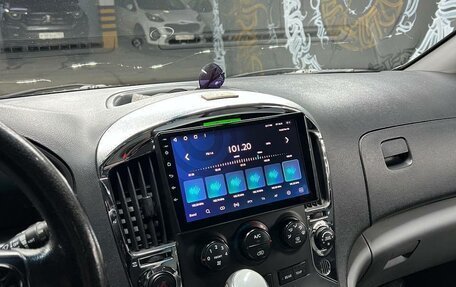 Hyundai Grand Starex Grand Starex I рестайлинг 2, 2011 год, 1 900 000 рублей, 4 фотография