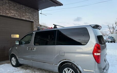 Hyundai Grand Starex Grand Starex I рестайлинг 2, 2011 год, 1 900 000 рублей, 16 фотография