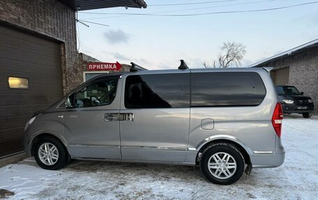 Hyundai Grand Starex Grand Starex I рестайлинг 2, 2011 год, 1 900 000 рублей, 18 фотография