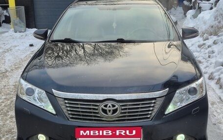 Toyota Camry, 2012 год, 1 450 000 рублей, 2 фотография