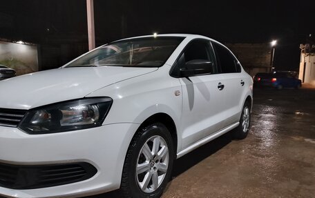 Volkswagen Polo VI (EU Market), 2015 год, 680 000 рублей, 3 фотография